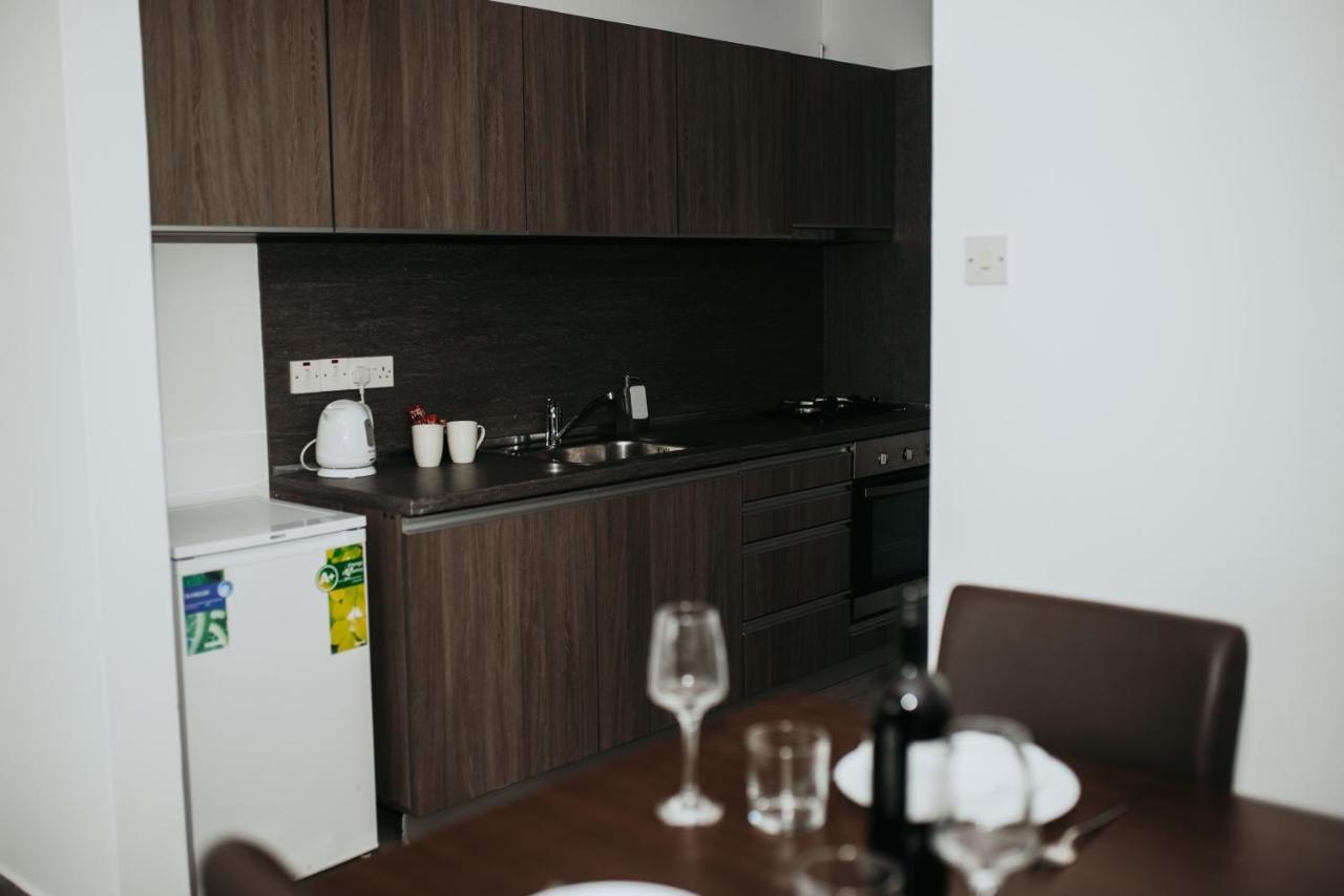 Ovis Hotel Apartments Ayia Napa Esterno foto